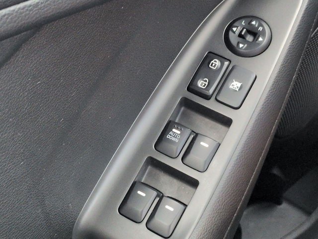Used 2018 Kia Forte LX w/ LX Rear Camera Package FWD image 21