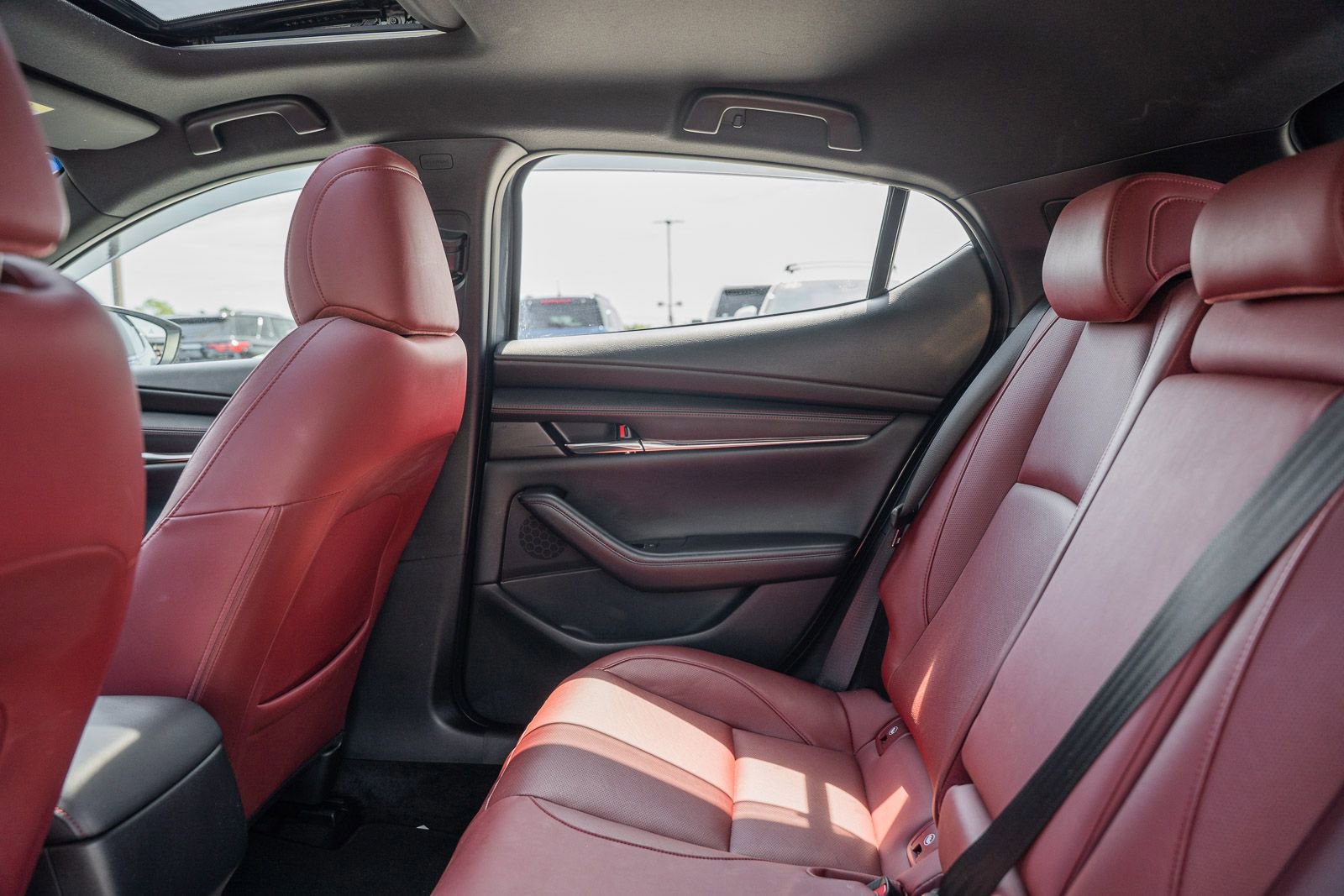 Used 2023 MAZDA MAZDA3 s image 19