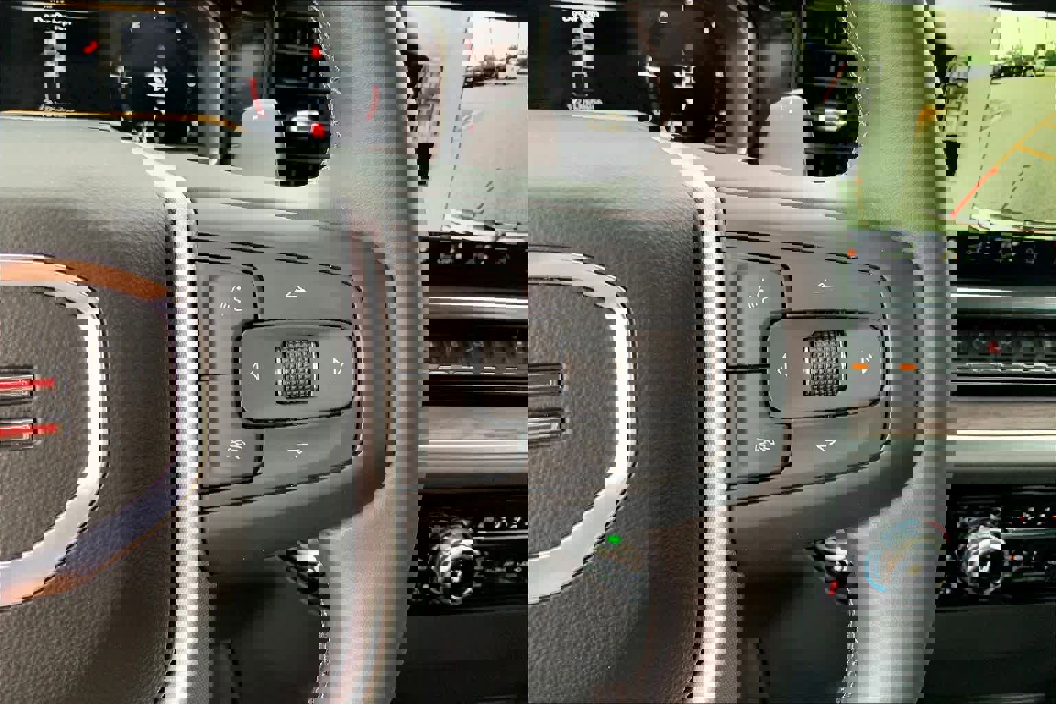 Used 2025 GMC Sierra 1500 SLT w/ SLT Premium Plus Package image 24