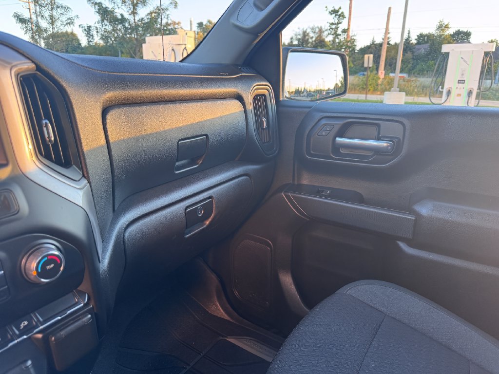 Used 2022 Chevrolet Silverado 1500 Custom w/ Rally Edition AWD/4WD image 21