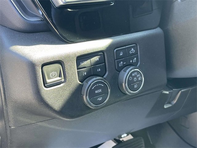 Used 2024 Chevrolet Silverado 2500 High Country w/ Z71 Off-Road Package image 18