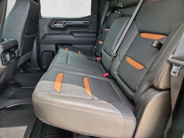 Used 2024 GMC Sierra 1500 AT4 w/ Technology Package AWD/4WD image 19