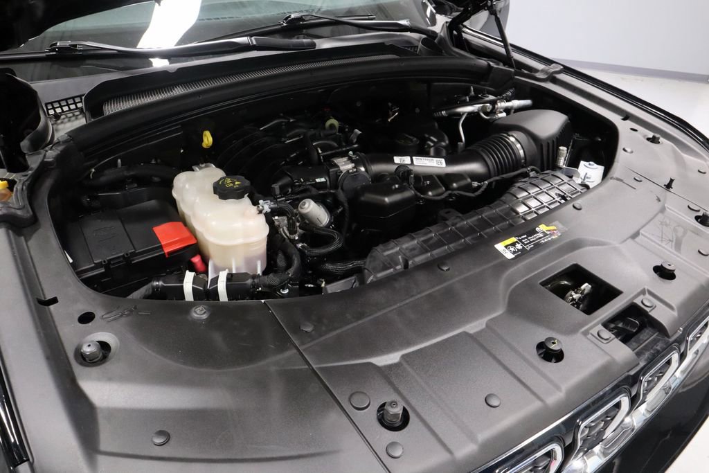 Used 2023 Jeep Grand Cherokee Limited image 17