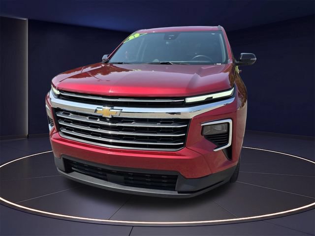 Used 2025 Chevrolet Traverse LT FWD image 9
