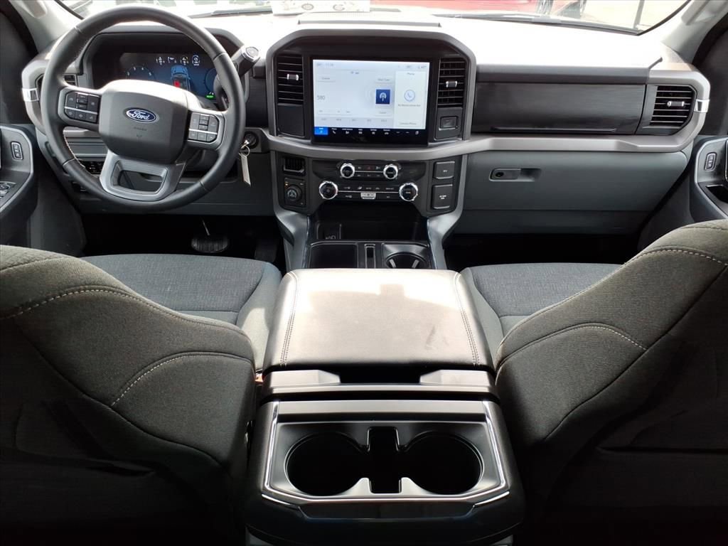 Certified 2025 Ford F150 XLT w/ Equipment Group 301A Standard image 9