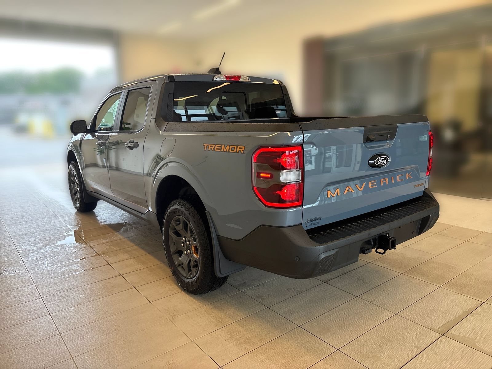 Certified 2025 Ford Maverick Tremor AWD/4WD image 2
