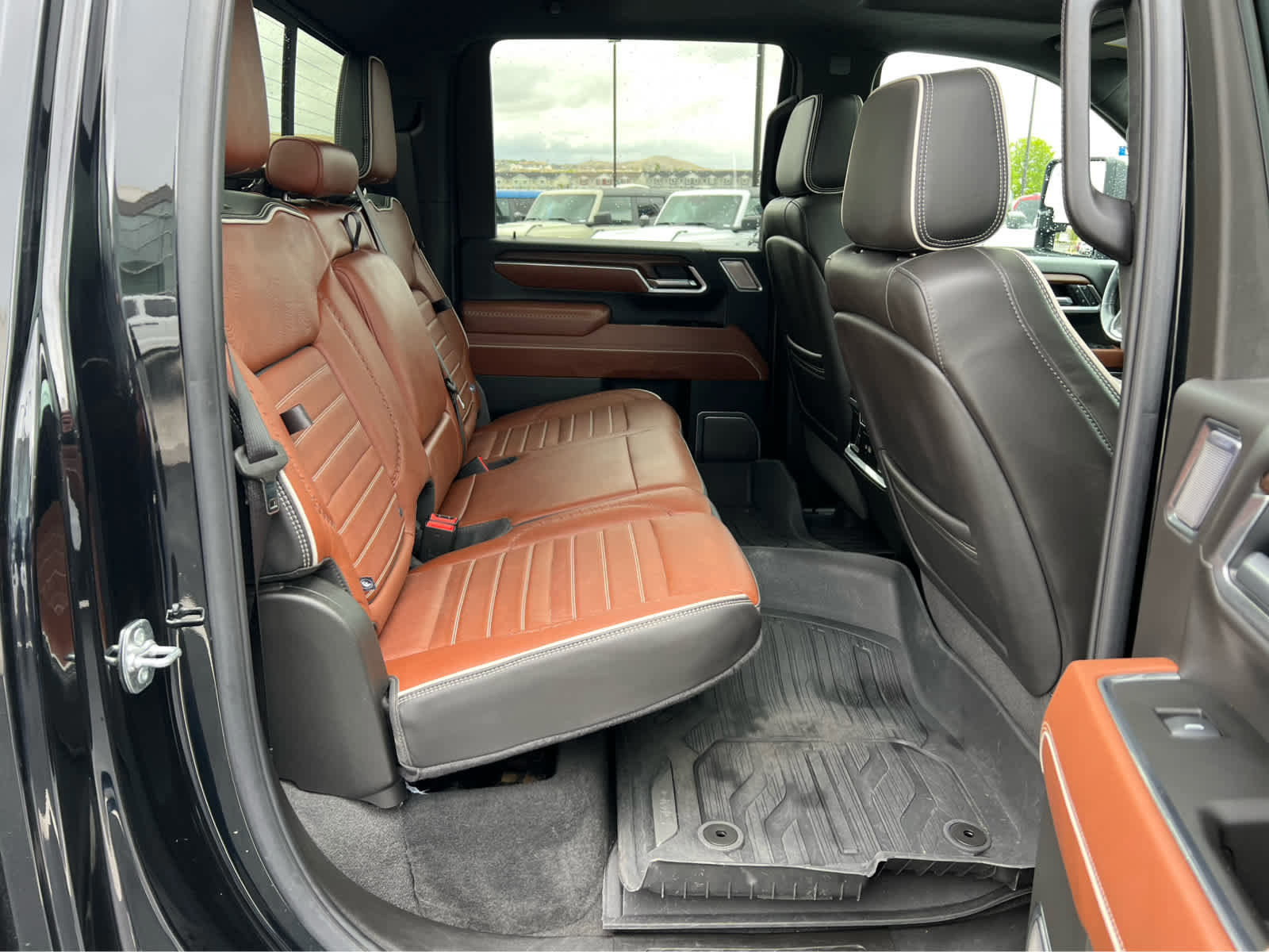 Used 2025 GMC Sierra 3500 Denali Ultimate AWD/4WD image 27