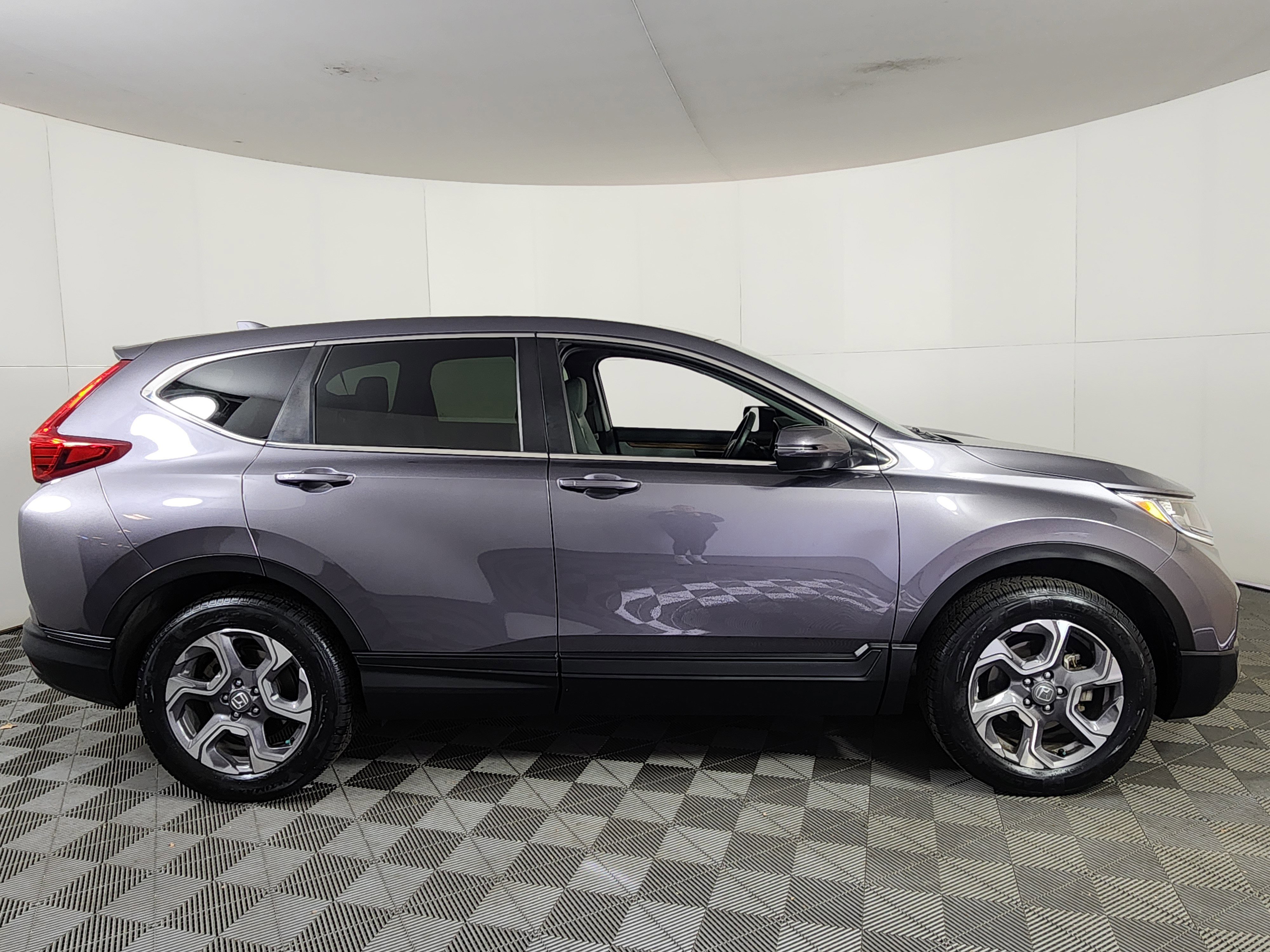 Used 2019 Honda CR-V EX image 6