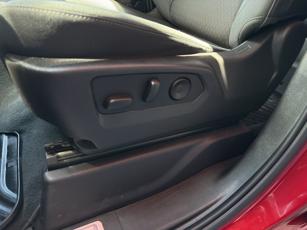 Used 2024 Chevrolet Silverado 1500 RST AWD/4WD image 16