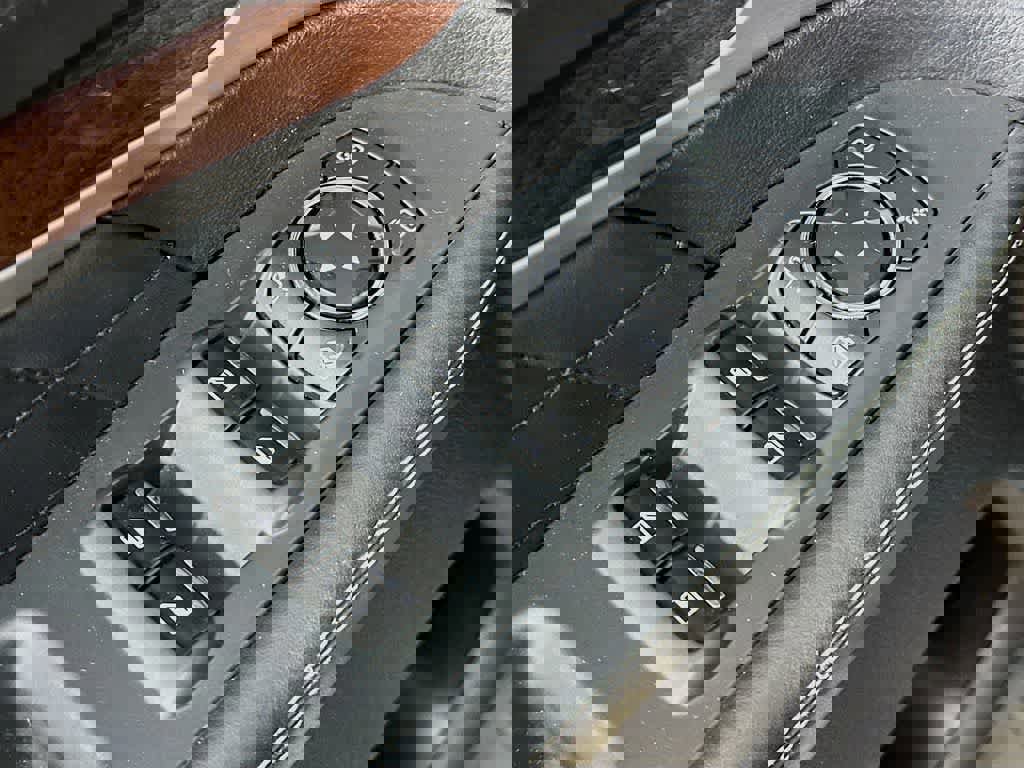 Certified 2017 Ford Explorer Platinum image 30