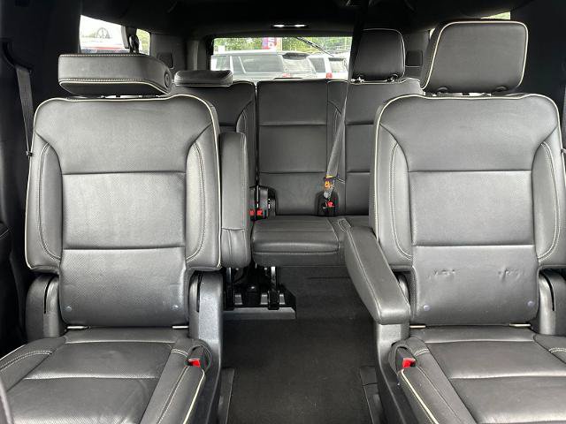 Used 2022 Chevrolet Suburban Premier AWD/4WD image 27