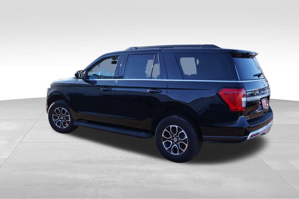 Certified 2024 Ford Expedition XLT image 5