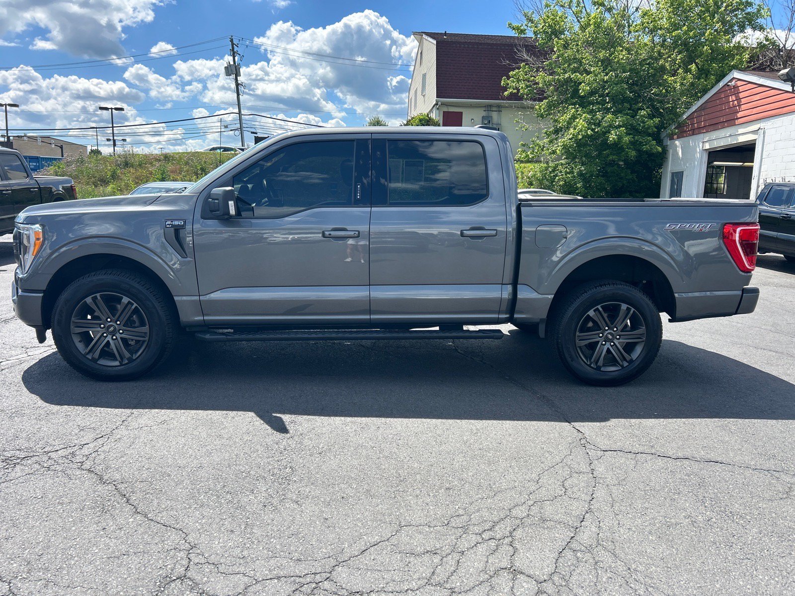 Certified 2022 Ford F150 XLT w/ Equipment Group 302A High AWD/4WD image 4