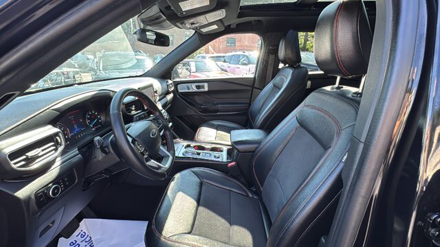 Certified 2023 Ford Explorer ST-Line w/ Class IV Trailer Tow Package AWD/4WD image 14