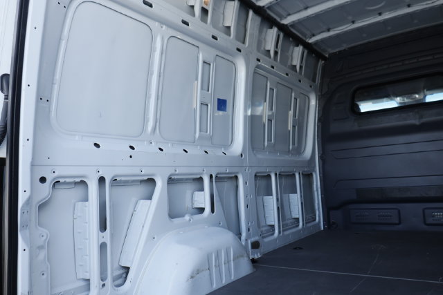 Used 2024 Mercedes-Benz Sprinter 2500 image 34