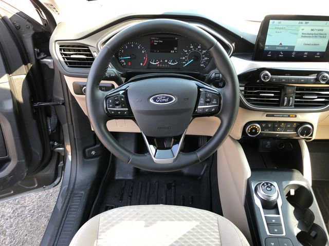 Certified 2022 Ford Escape SE w/ Cold Weather Package image 12