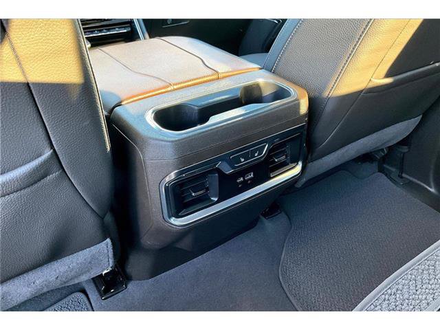 Used 2023 GMC Sierra 1500 Denali w/ Technology Package AWD/4WD image 13