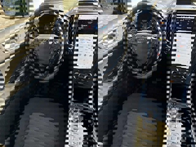 Certified 2024 Ford Edge SE image 14