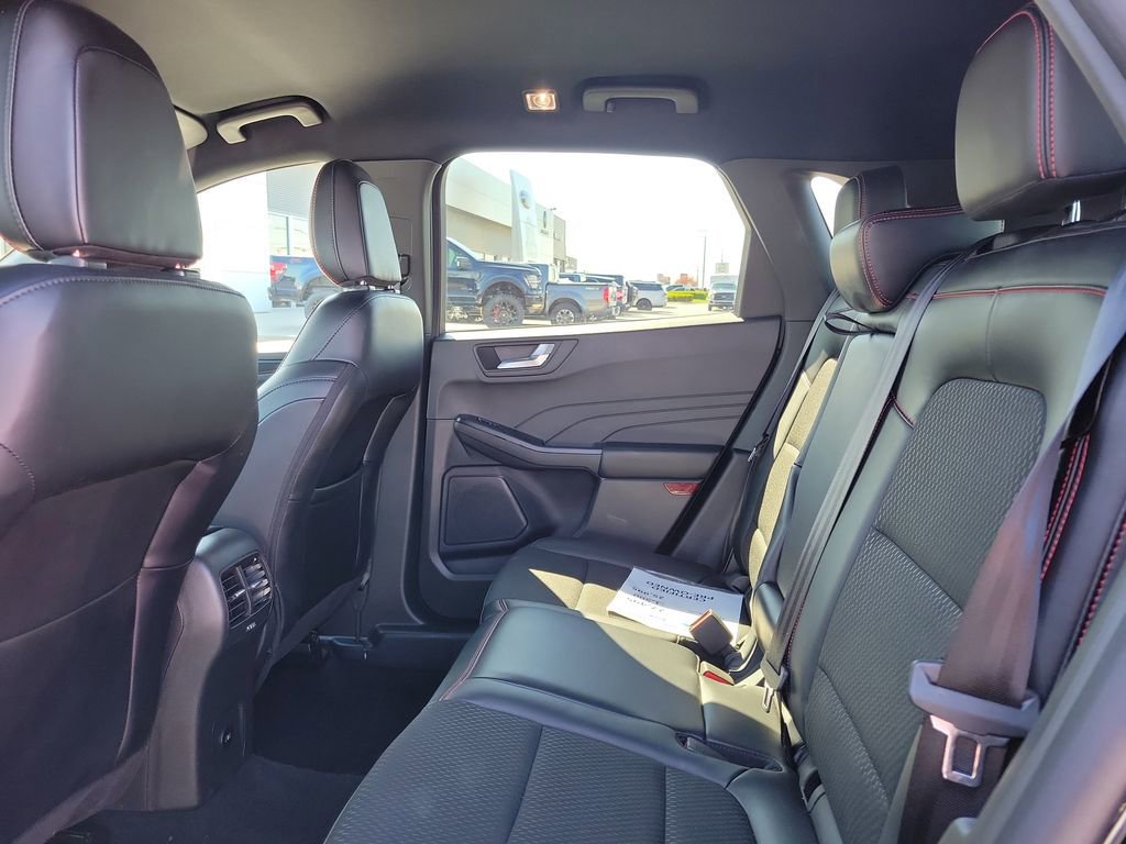 Certified 2025 Ford Escape ST-Line AWD/4WD image 14