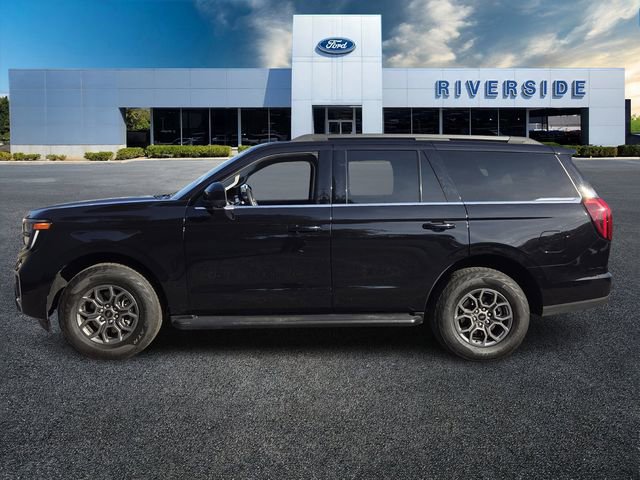 Certified 2025 Ford Expedition Active image 4