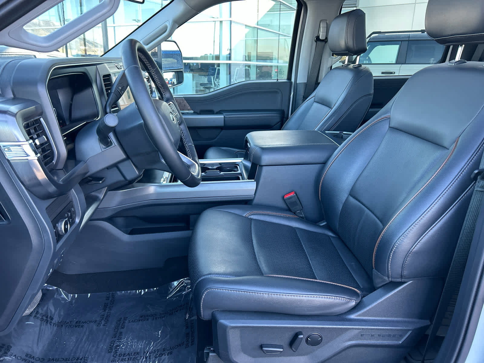 Certified 2025 Ford F450 Lariat w/ FX4 Off-Road Package image 29