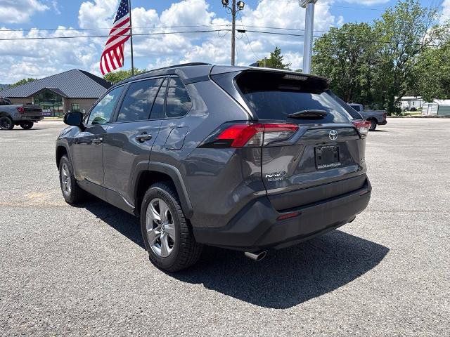 Used 2025 Toyota RAV4 XLE AWD/4WD image 3
