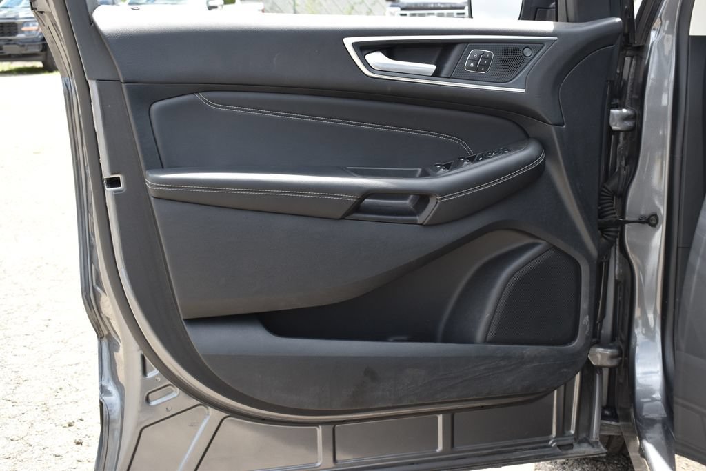 Certified 2024 Ford Edge Titanium AWD/4WD image 9