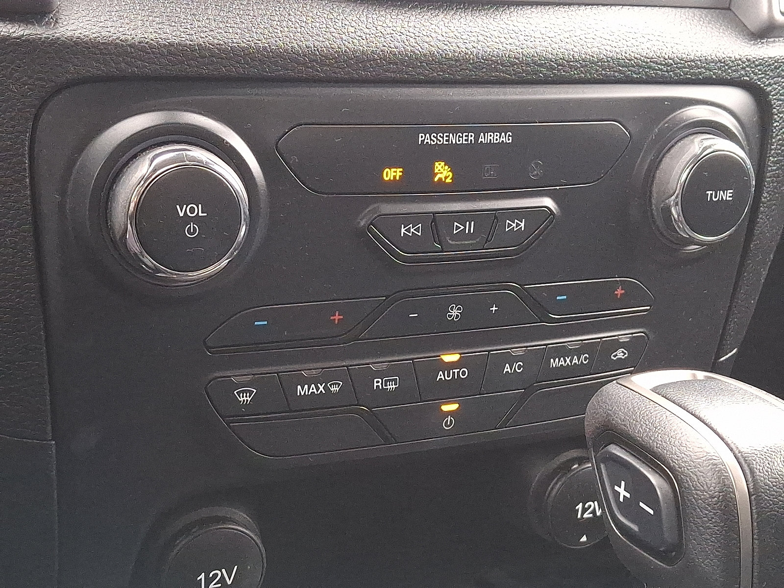 Certified 2022 Ford Ranger XLT w/ Equipment Group 301A Mid image 15