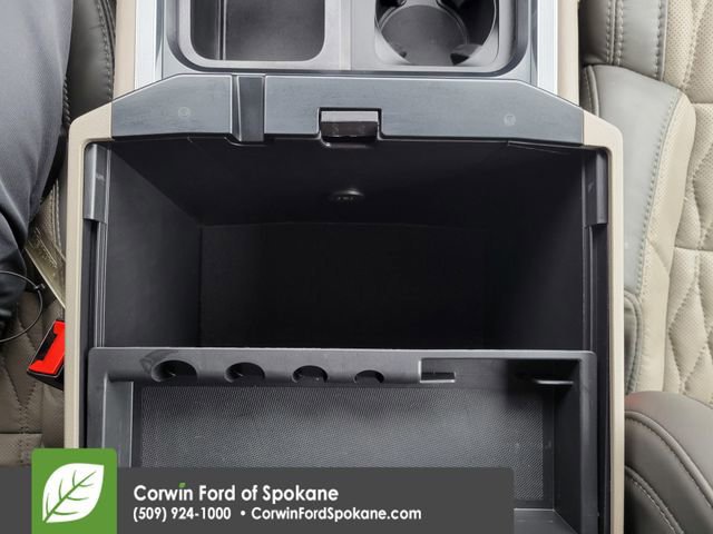 Certified 2025 Ford F450 Platinum w/ Platinum Plus Package image 41