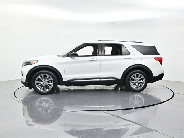 Certified 2022 Ford Explorer Limited w/ Equipment Group 301A RWD image 6