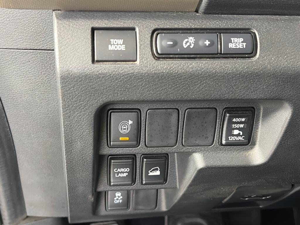 Used 2022 Nissan Frontier SV AWD/4WD image 25