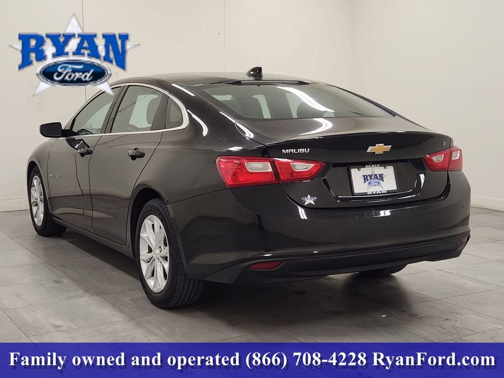 Used 2024 Chevrolet Malibu LT image 2