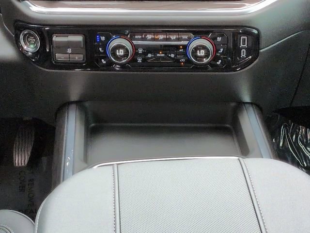 Used 2025 Chevrolet Silverado 2500 LTZ w/ LTZ Plus Package image 19