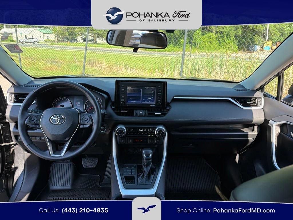 Used 2022 Toyota RAV4 XLE Premium AWD/4WD image 8