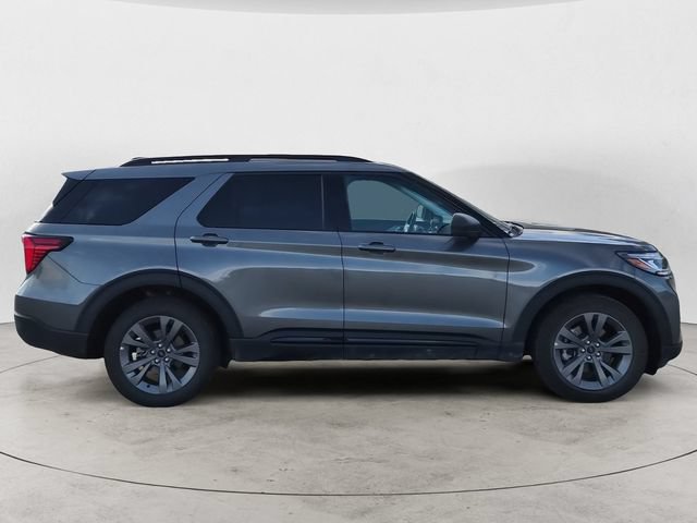 Certified 2026 Ford Explorer Active w/ Active Comfort Package AWD/4WD image 4
