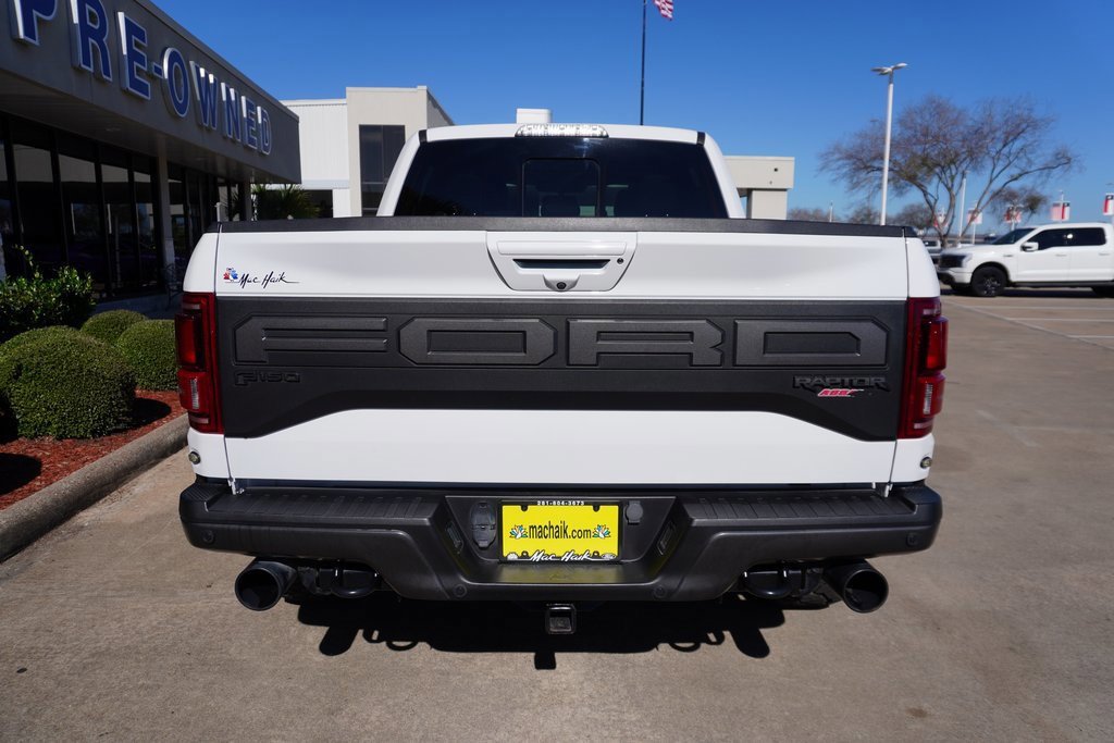 Certified 2020 Ford F150 Raptor w/ Equipment Group 802A Luxury image 3