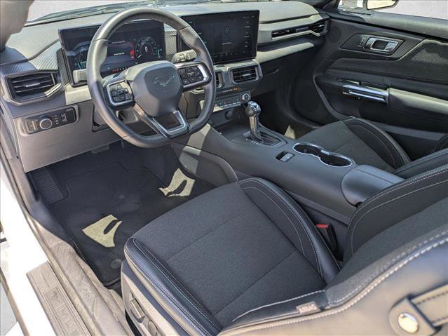 Certified 2025 Ford Mustang Coupe RWD image 15