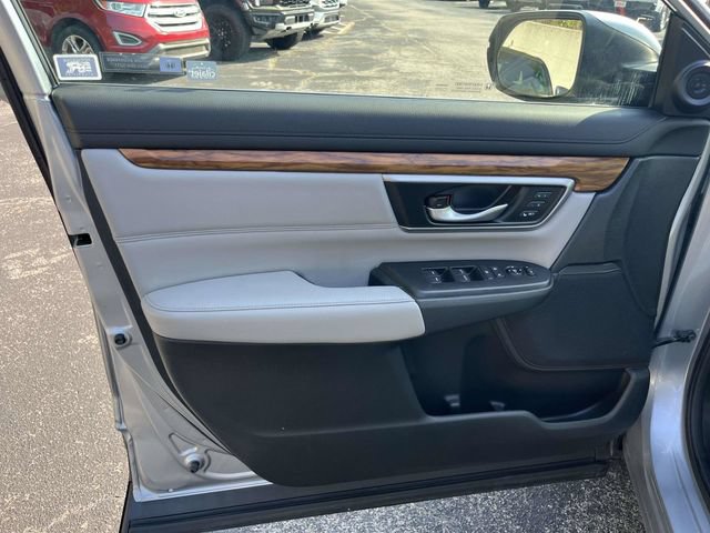Used 2018 Honda CR-V Touring image 17