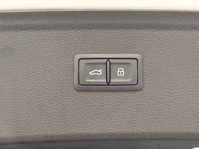Used 2024 Audi SQ5 Premium Plus w/ Premium Plus Package AWD/4WD image 35