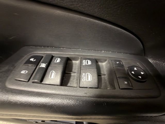 Used 2022 Jeep Grand Cherokee Limited AWD/4WD image 13
