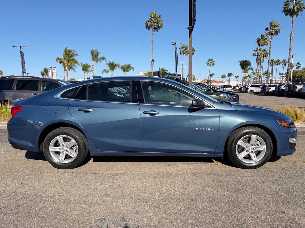 Used 2024 Chevrolet Malibu LT FWD image 9
