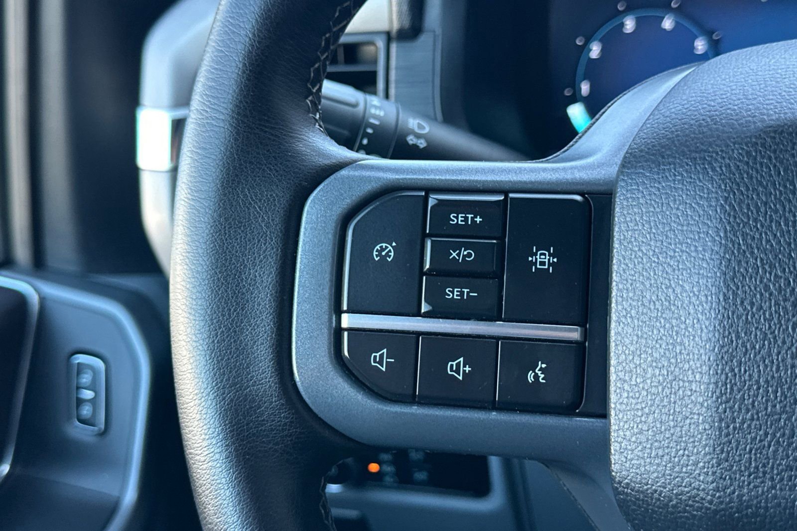 Certified 2025 Ford F150 XLT w/ Equipment Group 301A Standard image 34