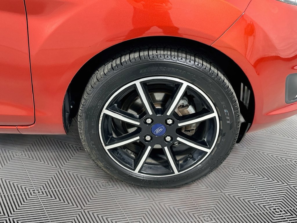 Certified 2018 Ford Fiesta SE w/ Equipment Group 201A FWD image 23