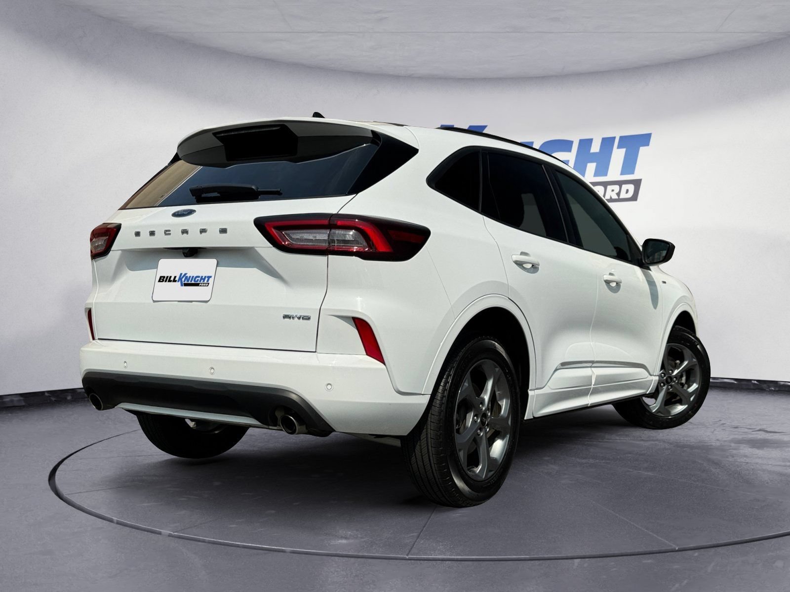 Certified 2023 Ford Escape ST-Line w/ Tech Pack #1 AWD/4WD image 5