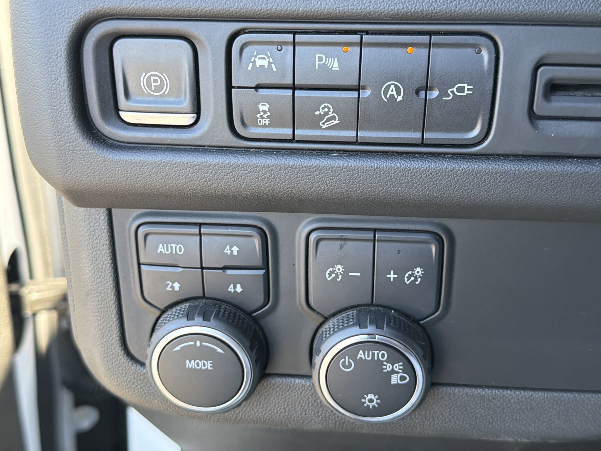 Used 2022 Chevrolet Tahoe Premier image 21