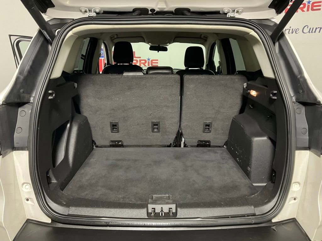 Certified 2018 Ford Escape SEL FWD image 11