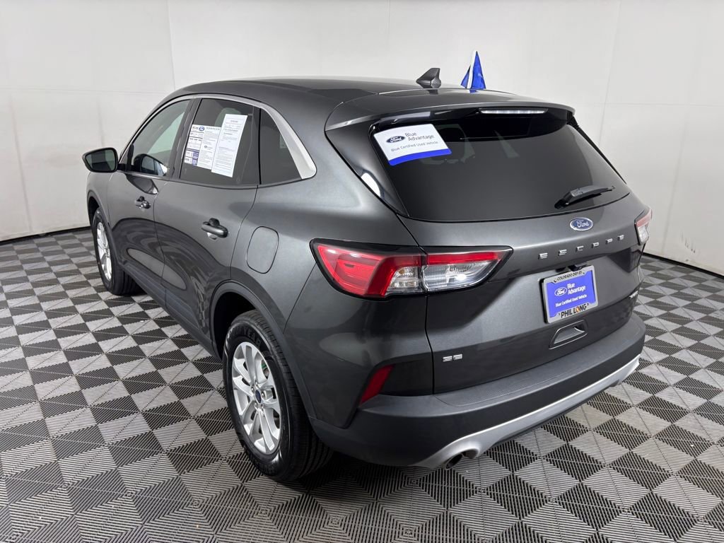 Certified 2020 Ford Escape SE image 3