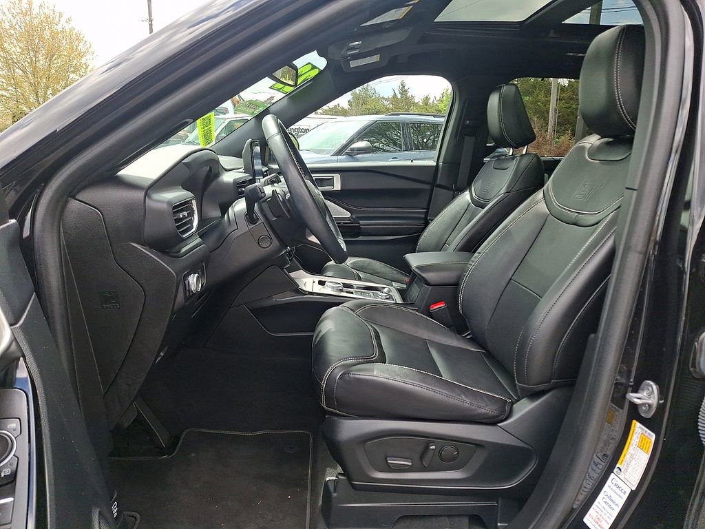 Certified 2022 Ford Explorer ST w/ Equipment Group 401A image 15
