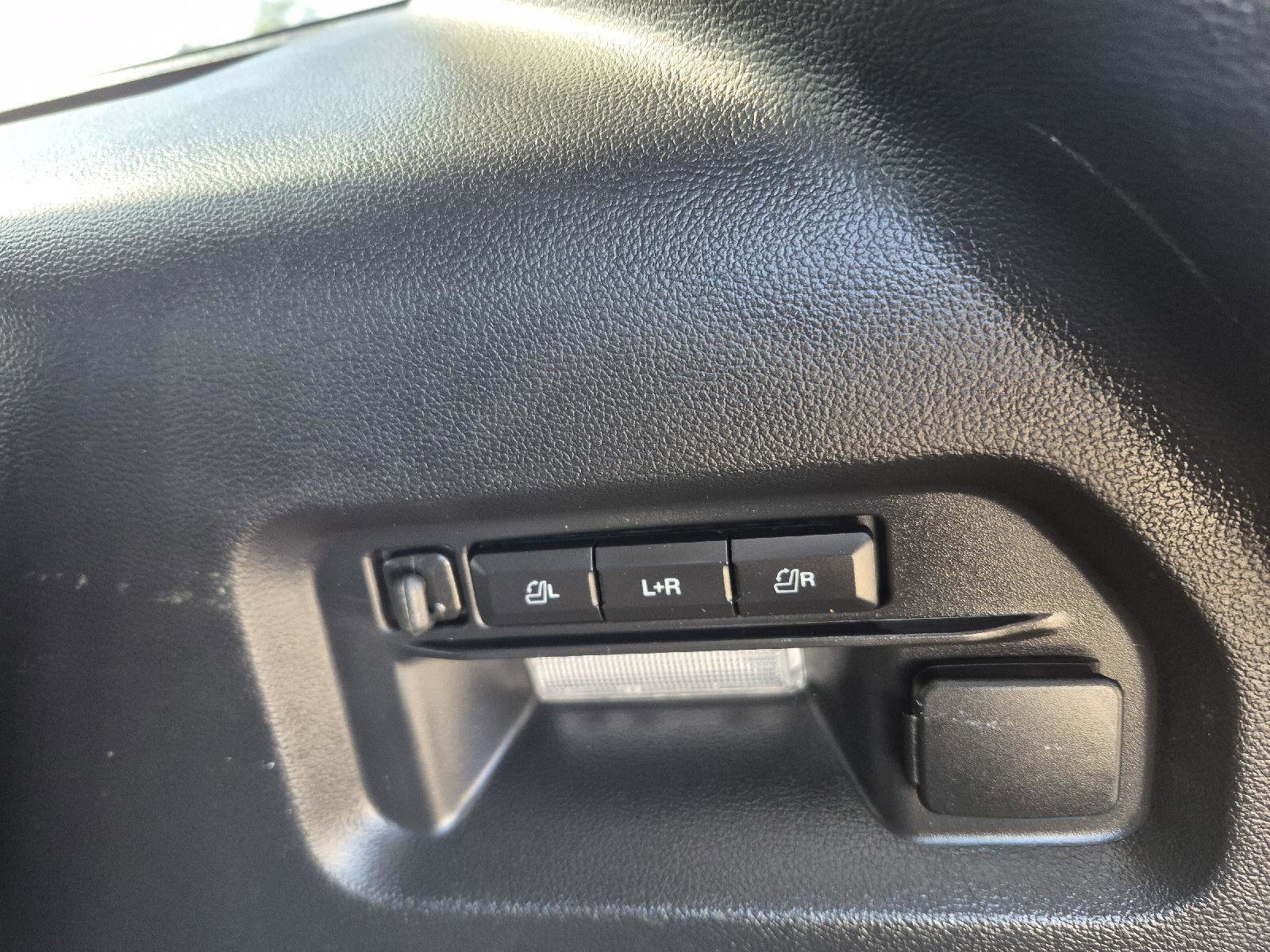 Certified 2023 Ford Explorer Limited w/ Equipment Group 301A image 9