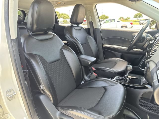 Used 2020 Jeep Compass Latitude FWD image 23
